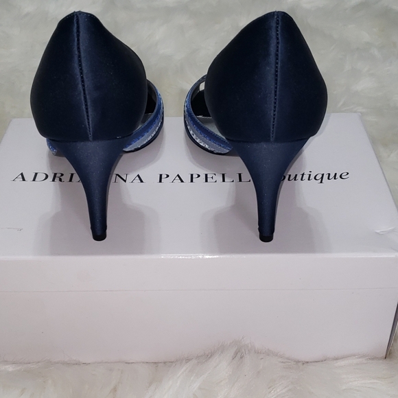 ADRIANNA PAPELL "GAMBIT" HEELS - Picture 3 of 7